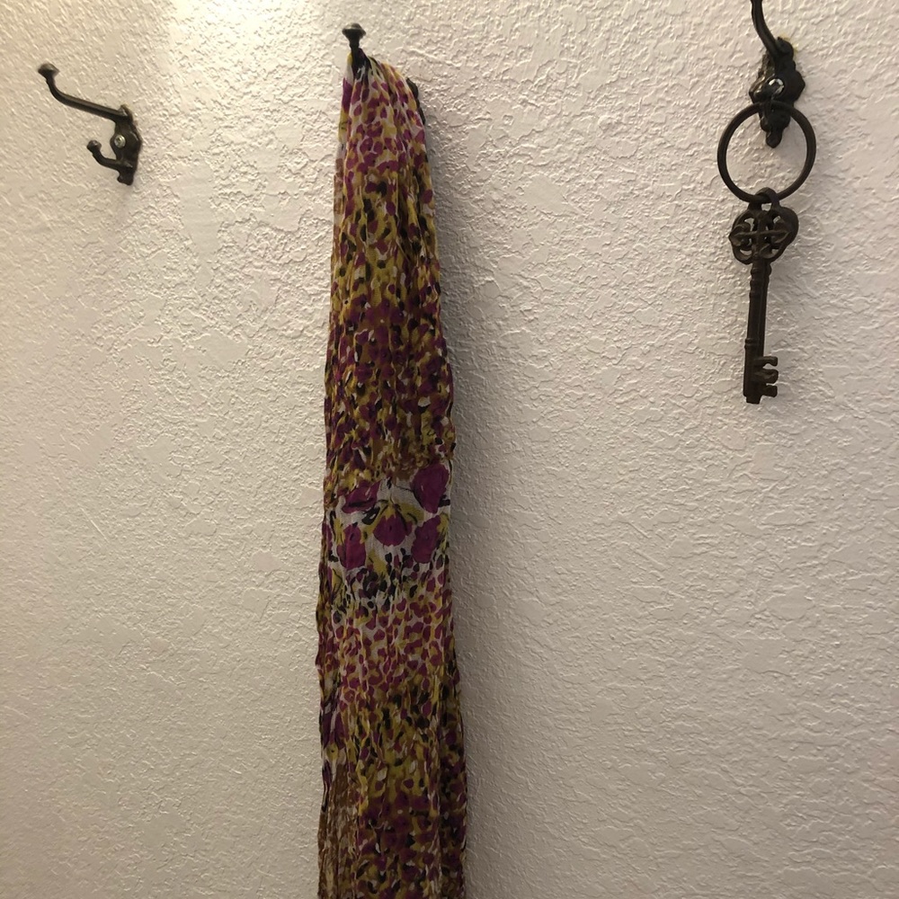 Thin infinity scarf